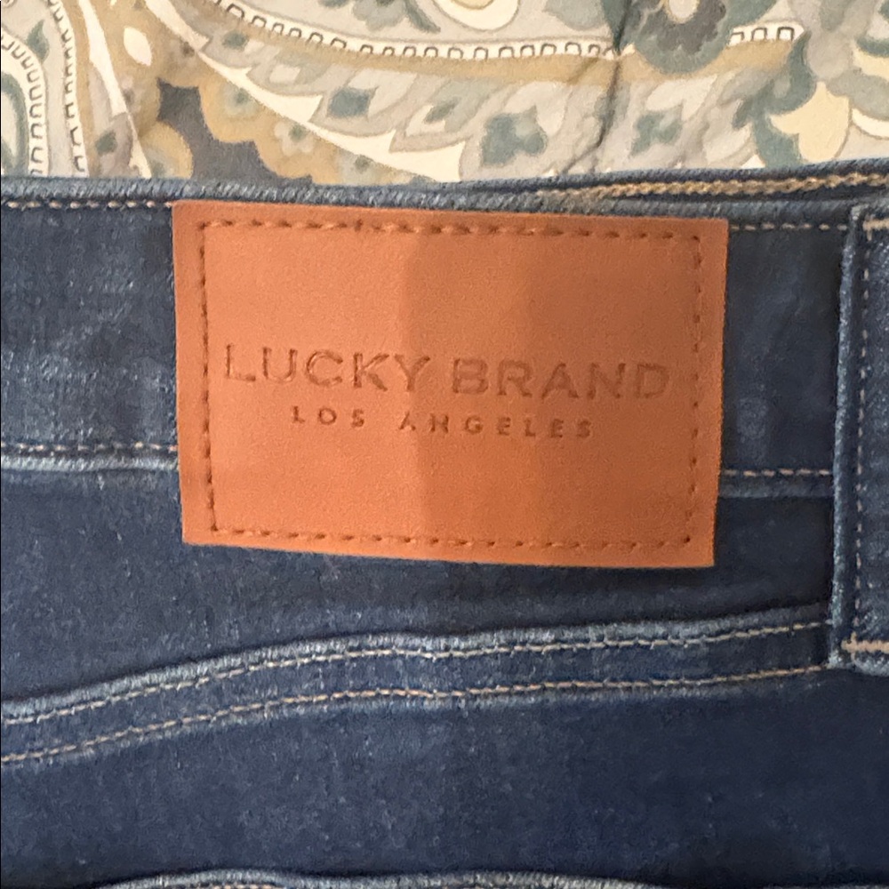 Lucky Brand Women's Dark Blue Boot Cut Jeans - Picture 2 of 6
